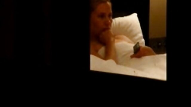 ຄໍານິຍາມສູງ :  Dildo ແລະ cock huge ເລື່ອນເລິກເຂົ້າໄປໃນກົ້ນໃກ້ຊິດຂອງຜິວເນື້ອສີຂາວ Sexy ວິດີໂອ 