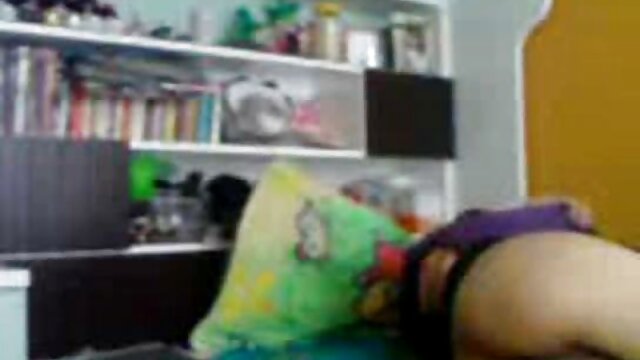 ຄໍານິຍາມສູງ :  ເດັກຍິງຕ້ອງການຜູ້ຊາຍທີ່ງາມເພື່ອເອົາອະໄວຍະວະເພດອອກເພື່ອໃຫ້ນາງດູດມັນ Sexy ວິດີໂອ 